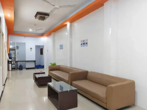 TwoSpaces Living at Nabila Semampir Homestay
