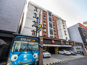 Bus Hotel