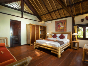 Alam Anda Ocean Front Resort & Spa