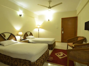 Pak Continental Hotel