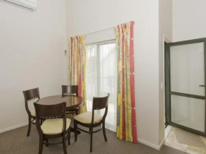 Walmsley Lodge Motel