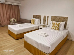 Town In Town Garden Resort