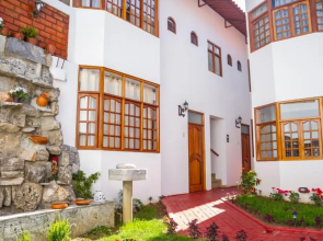 Hotel & Bungalows Villa Valencia