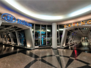 Hilton Niagara Falls/Fallsview Hotel & Suites