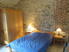 Apartment Near Forest and Hiking Trails