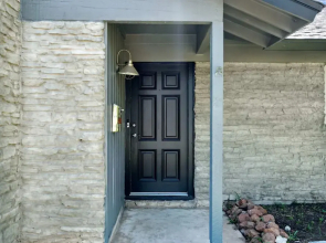 Quiet 4 Bedroom Home Located off Sola
