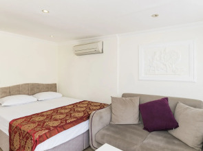 Taxim Elegance Suites