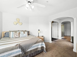 Condo in Lakefront Resort w/ Pool! Ozarks Getaway