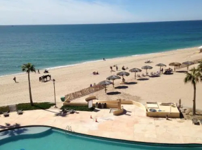 Sea-esta Condo On The Beach