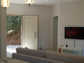 The Olive Grove Apartment by Konnect, Dasia