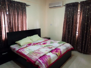 furnished indoor pool gym 3 bedroom flat
