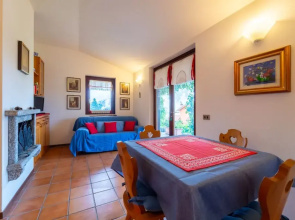 Crimson Apartment by Wonderful Italy