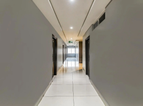 Treebo Trend Hotel Vjr