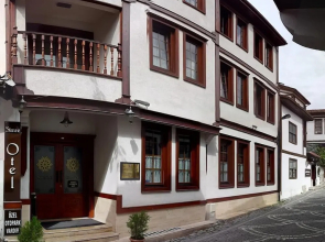 Simre Otel