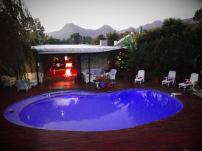 Tube n Axe Lodge and Backpackers