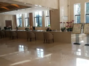 Rongchang Ruier Riverside Hotel (Rongchang Education and Training Center)