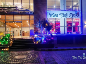 Taj Studios-Serviced Studio Apartment(Free Bfast)