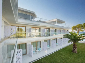Laguna Resort