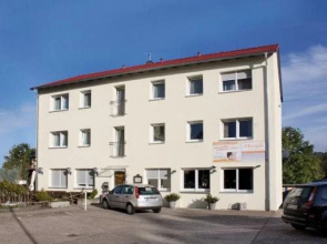 Golden Rangau Hotel & Pension