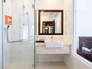 Hoang Ngoc Beach Resort