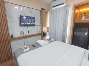 Modern Looking Studio Apartment At Suncity Residence