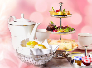 Maxwell Reserve Singapore, Autograph Collection