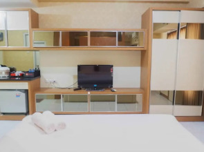 Cozy Studio at UC Apartment