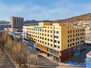 HanTing Hotel (Tieling DiaoBingshan Passenger Transport New Station)