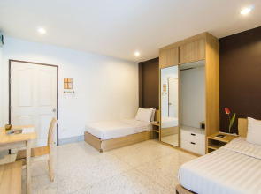 The Fifth Residence Hotel