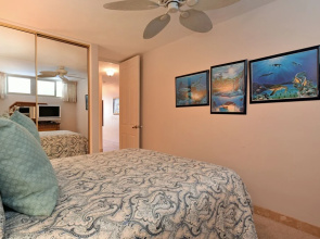 Kahana Reef 106 by RedAwning