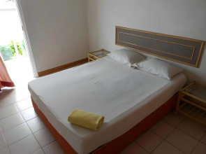 Elixir Hotel and Serviced Apartments