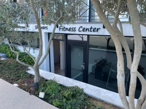 Luxurious Seafront Penthouse