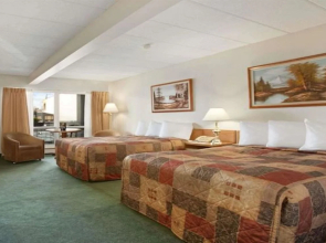 Thriftlodge Niagara Falls At The Falls