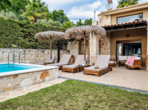 Palmrise Luxury Villas - Maistros Villa