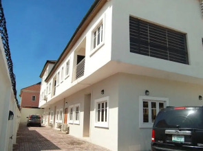 Wendo Court Apartments