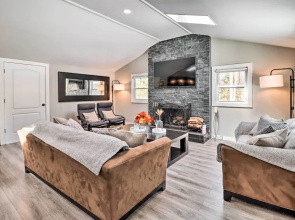 Hot Tub & Fire Pit: Modern Pocono Mountain Home