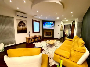 Wood Luxury House Wood Luxury House