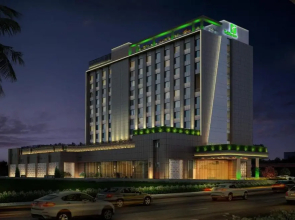 Holiday Inn Lucknow Airport by IHG