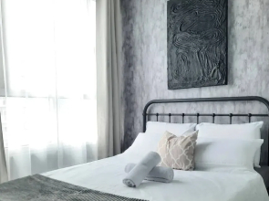 Relax in Style With Fast Wifi & Netflix
