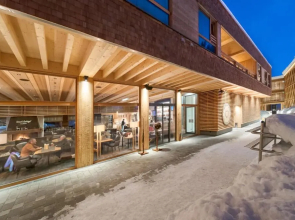 Tirol Lodge