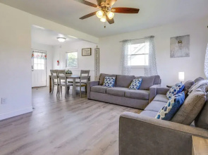 1 Mi to Main Street: Family Home in Williamstown