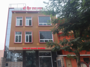 OYO 67215 Shri Hari Radha Palace
