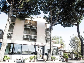 Hotel Diana