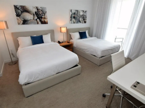 Stunning Bay Views 2 Bed 2 Bath Residence @ Beachwalk
