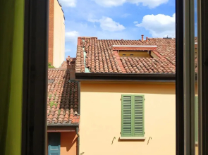 Qui Sentirai Il Battito Pulsante Di Bologna