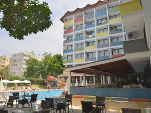 Vi̇va Beach Hotel