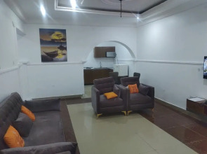 Skenyo Hotel & Apartments