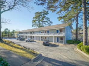 The Hamilton - Lakefront & Studio Suites, Hot Springs