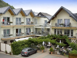 Winzerhotel - Restaurant zum Moselstrand