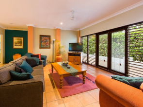 Casa Breeze - Luxury Holiday House